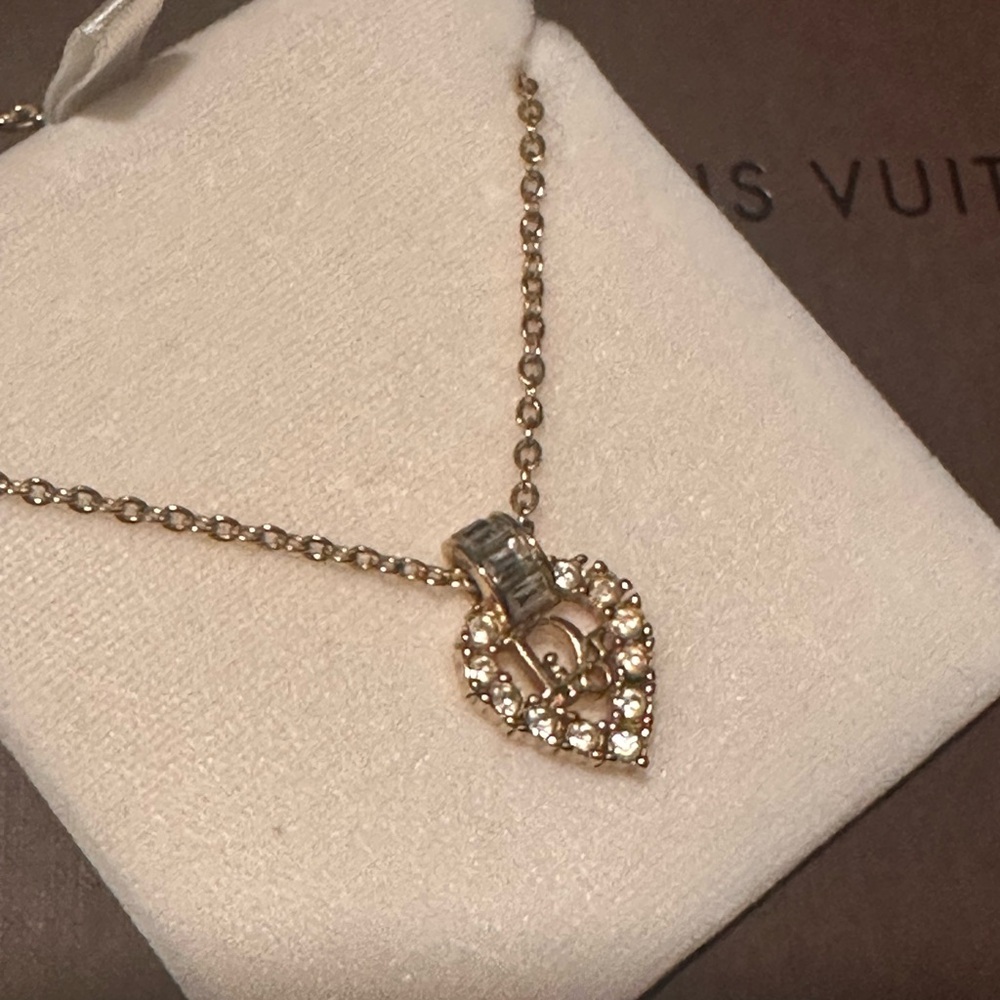 Vintage DIOR heart necklace gold tone Christian Dior necklace pendant necklace - Picture 10 of 15